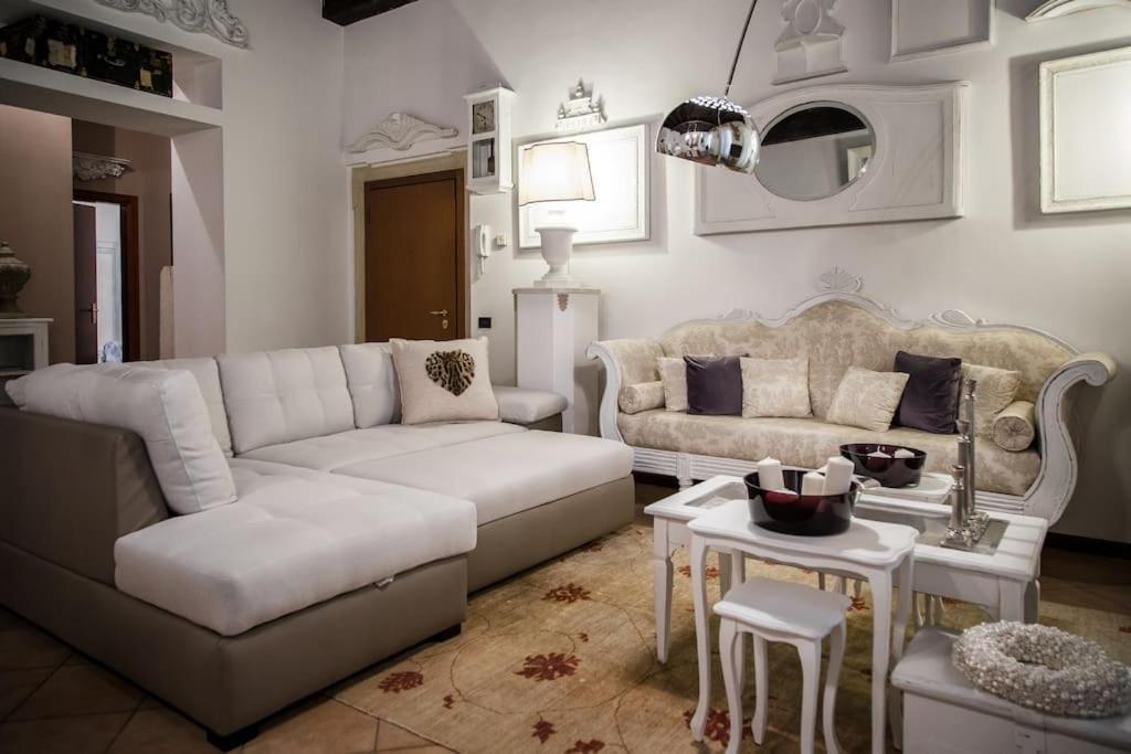 Piazza Erbe Luxury Apartment 维罗纳 外观 照片