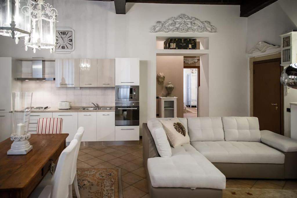 Piazza Erbe Luxury Apartment 维罗纳 外观 照片